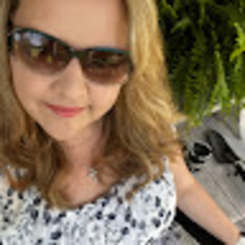 Meet your Posher, Val